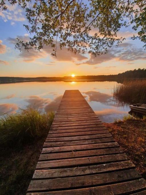 Bungalow Direkt Am See, Mit Eigenem Boot Roding Kültér fotó