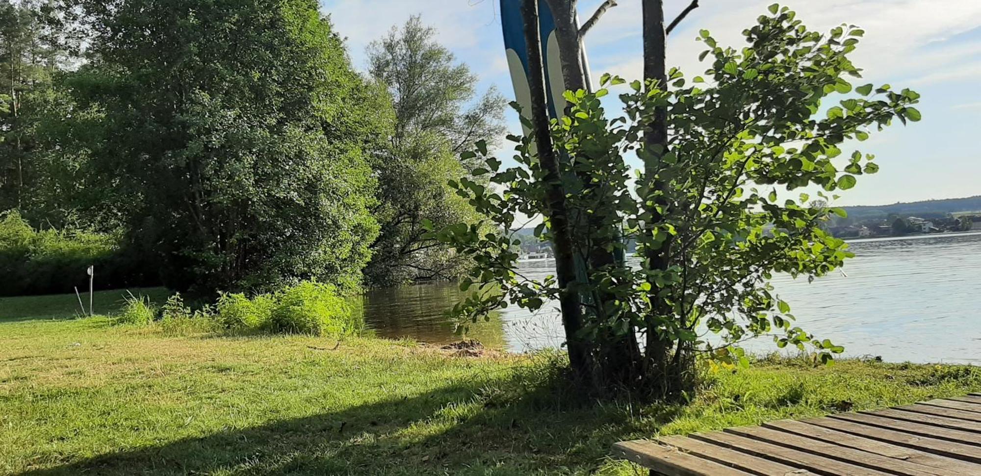 Bungalow Direkt Am See, Mit Eigenem Boot Roding Kültér fotó