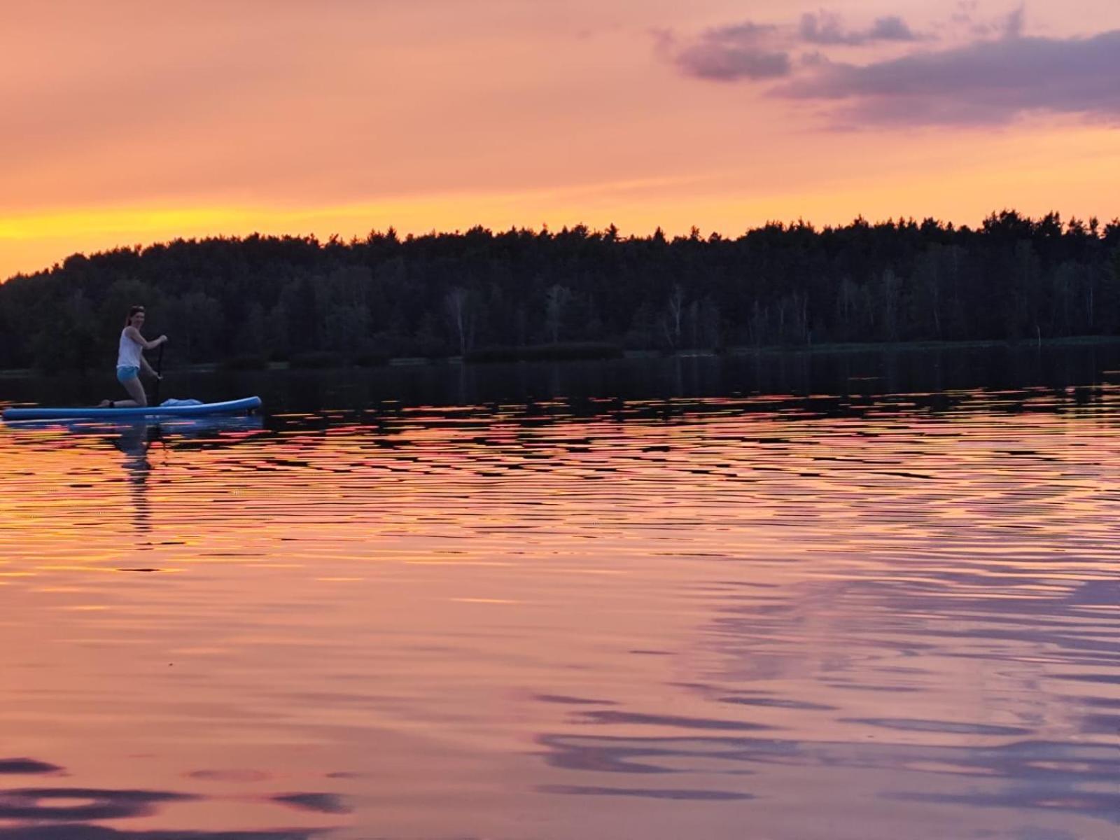Bungalow Direkt Am See, Mit Eigenem Boot Roding Kültér fotó