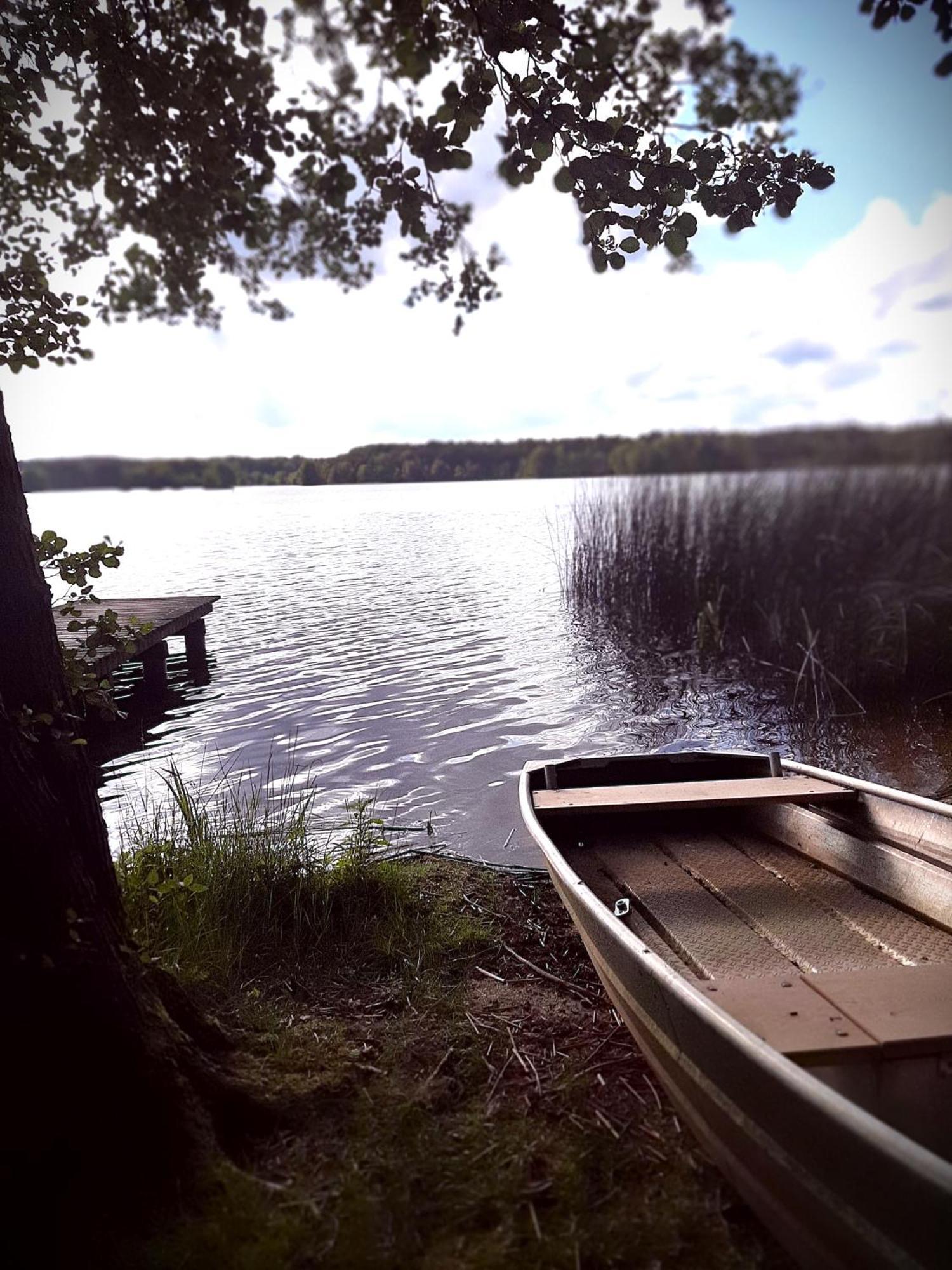 Bungalow Direkt Am See, Mit Eigenem Boot Roding Kültér fotó
