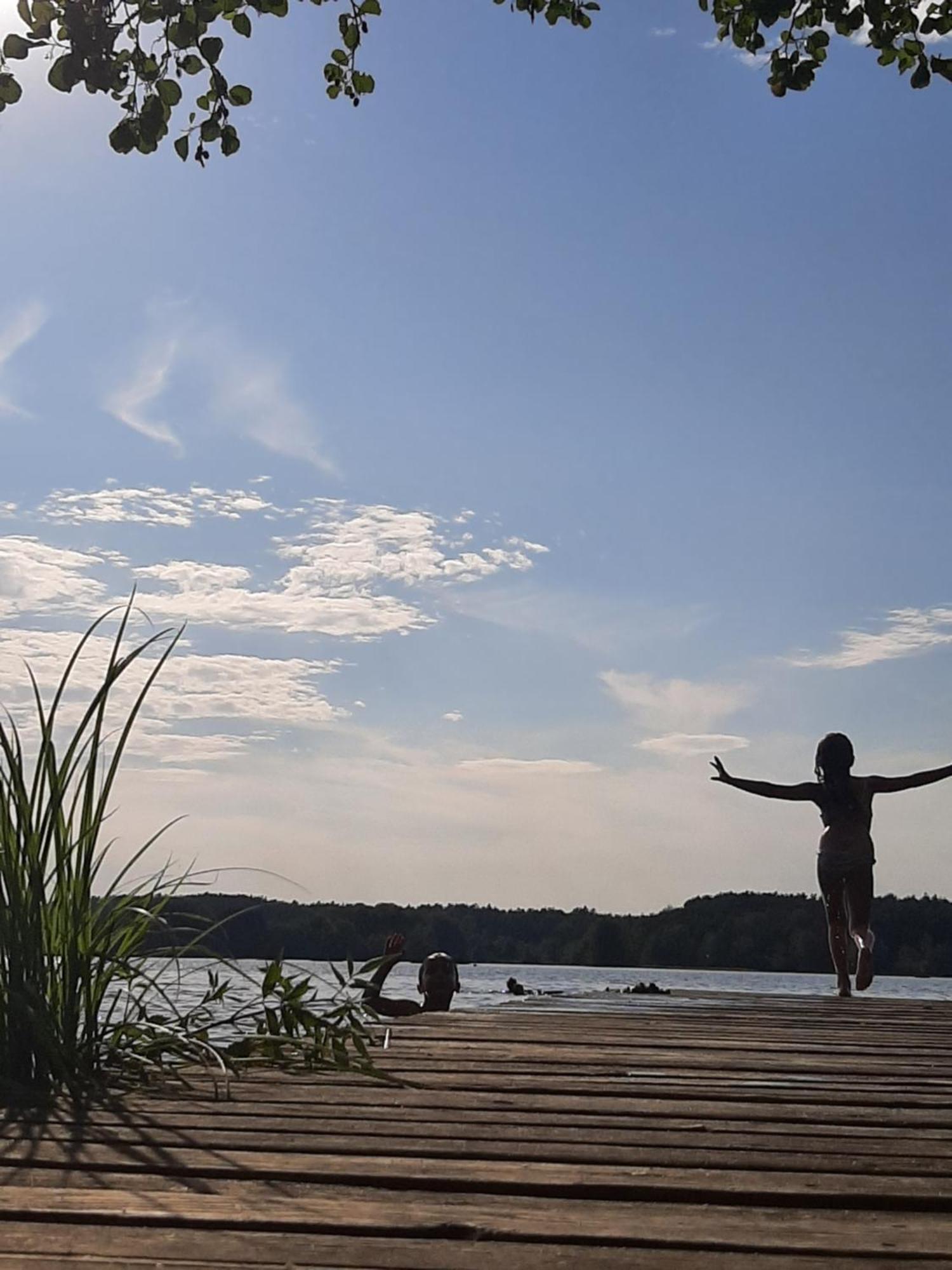 Bungalow Direkt Am See, Mit Eigenem Boot Roding Kültér fotó
